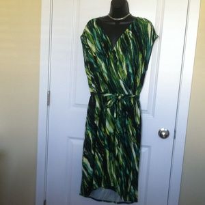 Green/yellow multi colored dress