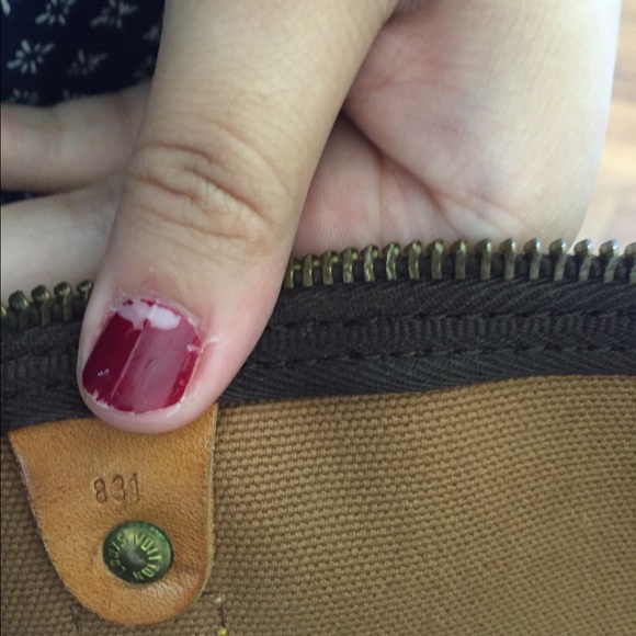 Authentic Louis Vuitton Keepall 60 - Picture 3 of 4