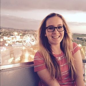 Meet your Posher, Caroline