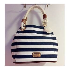 NWT MK Marina navy and white tote