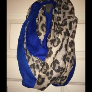 Old navy cheetah infinity scarf