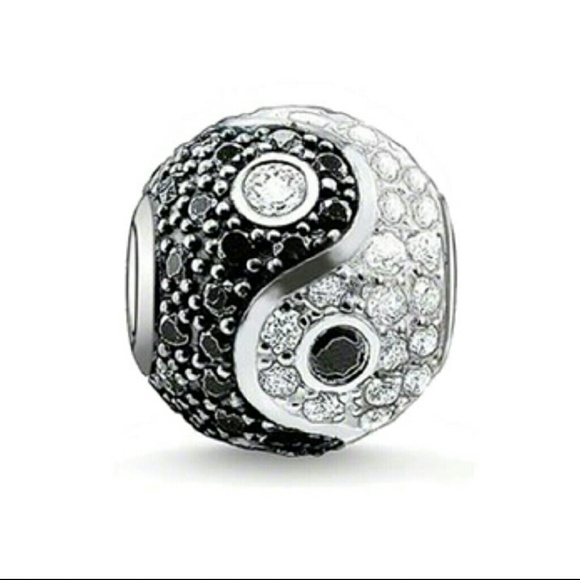 Ying yang bead