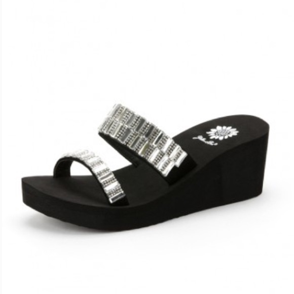 Black platform sandals