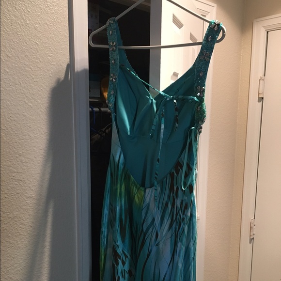Prom dress - Picture 3 of 3