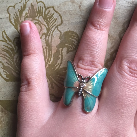 Jewelry - Beautiful Butterfly Ring