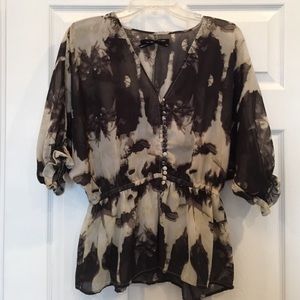 Great blouse with gathering at waist