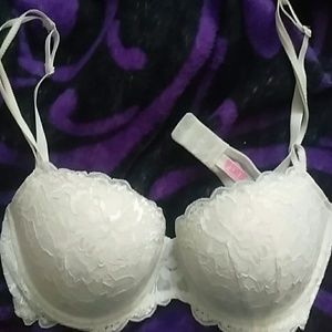 Pretty white lace PINK bra 34DD