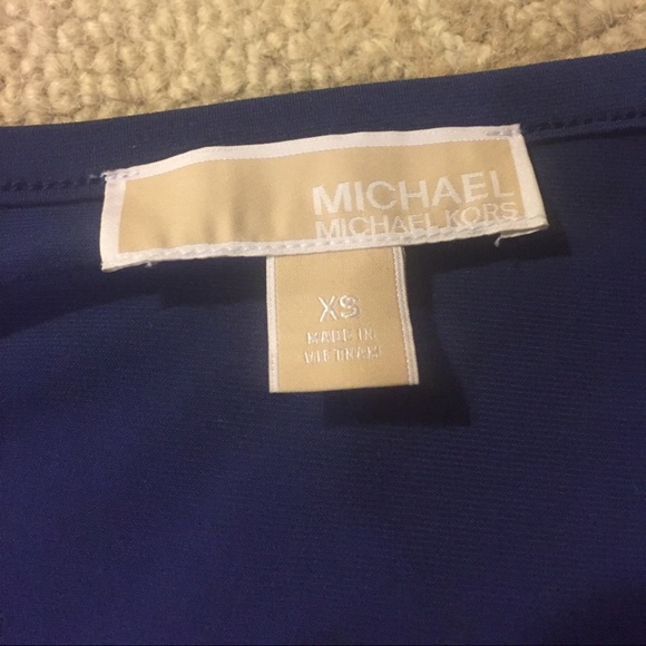 🎉❤️EDITORS PICK!❤️ 🎉Michael Kors Bodycon Dress❤️ - Picture 3 of 3