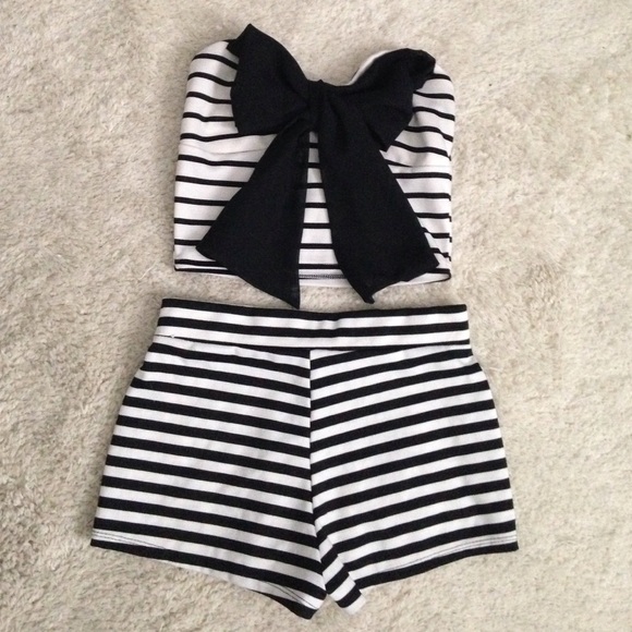 🎀 Bow Crop Top!