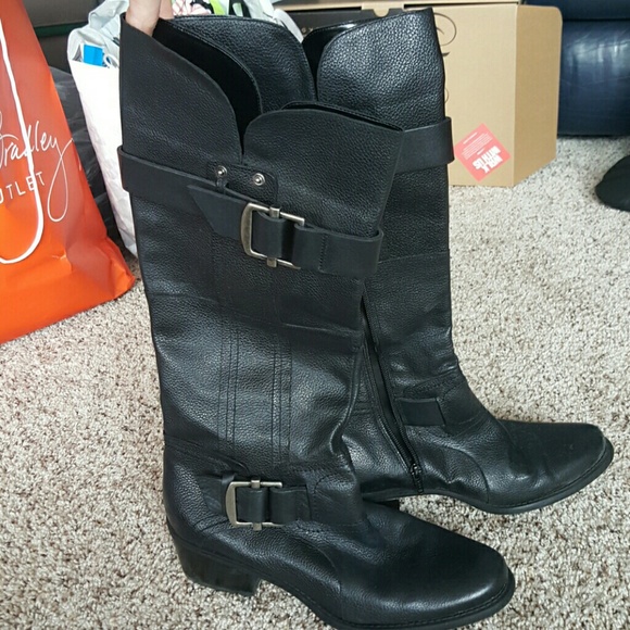 Kelly and Katie boots size 10