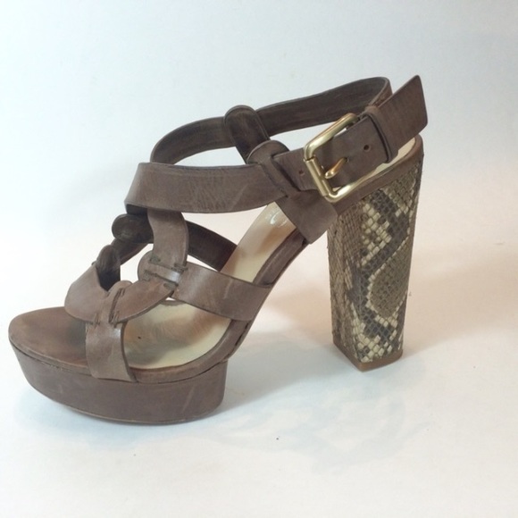 Michael Kors Shoes - Michael Kors  leather stunners!