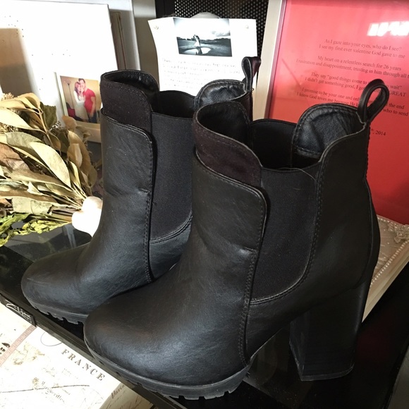 Boots! - Picture 2 of 3