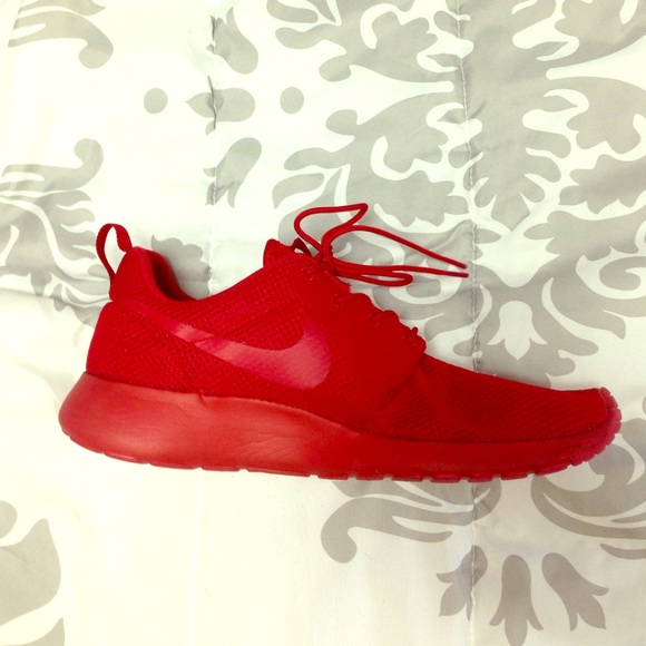 All red Roshe runs