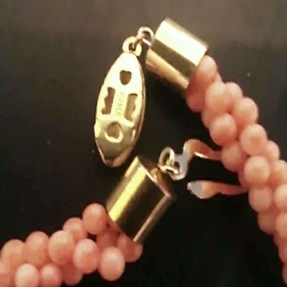 AUTHENTIC CORAL NECKLACE - Picture 4 of 4