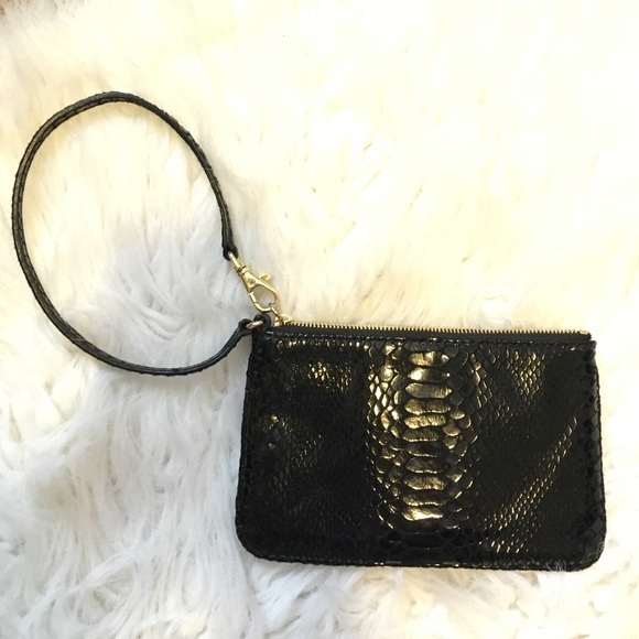 Michael Kors, Reptile Wristlet - Picture 4 of 4