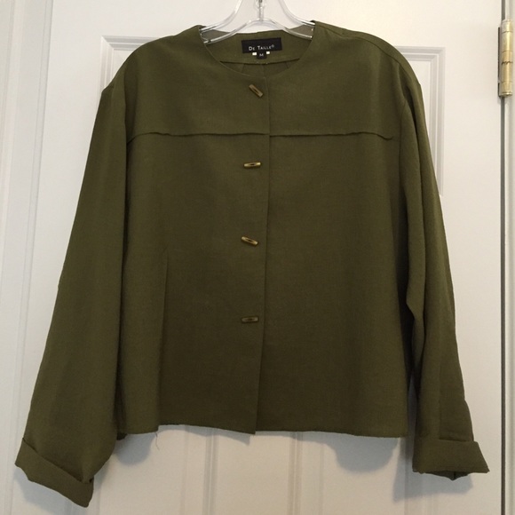 2-Piece De Taille Jacket and Pants - Picture 3 of 7