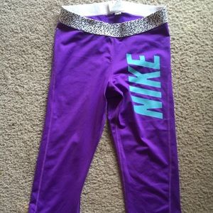 Nike crop leggings