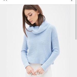 FOREVER 21 BABY BLUE CROP SWEATER WORN ONCE