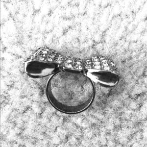 Bcbg ring