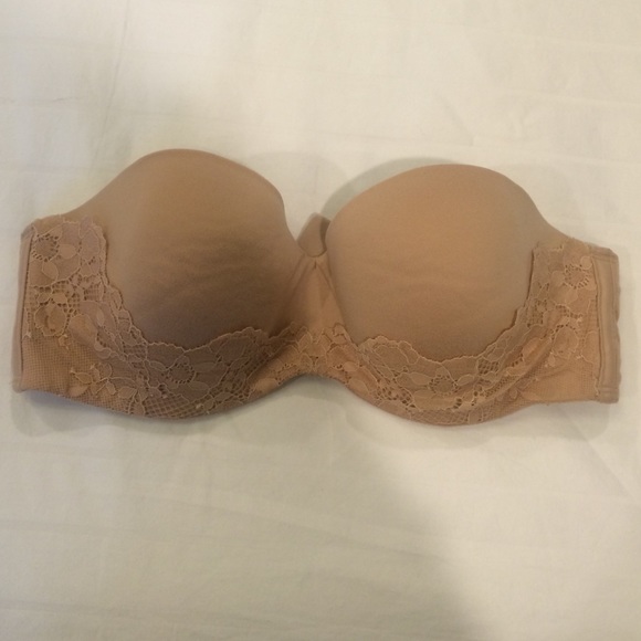 Body by Victoria strapless bra