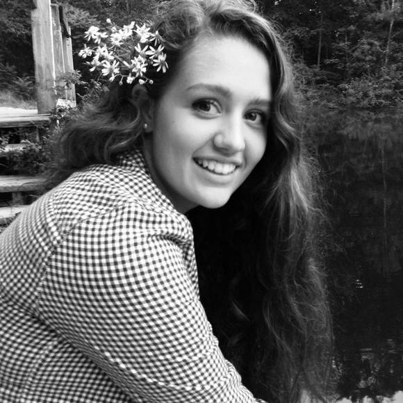 Meet your Posher, Gabby