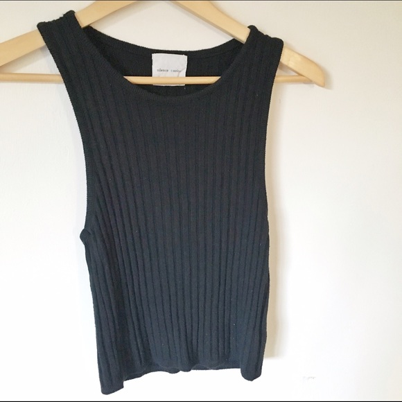 UO Black Ribbed Tank