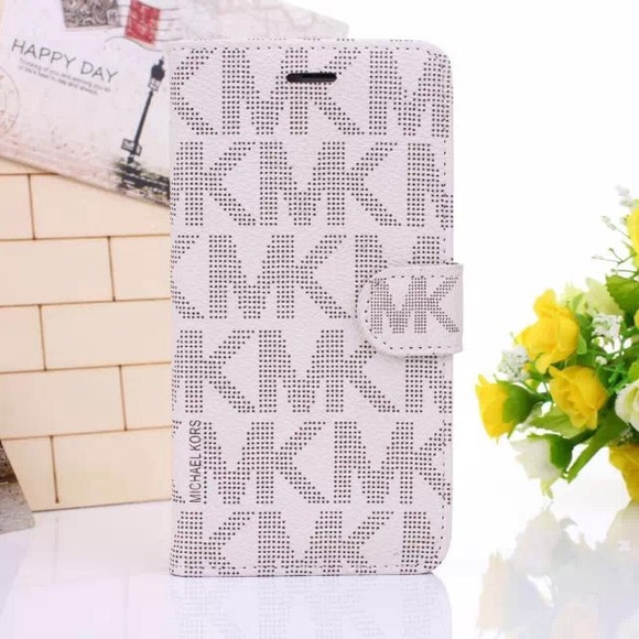 Michael Kors iPhone 6 Wallet Case