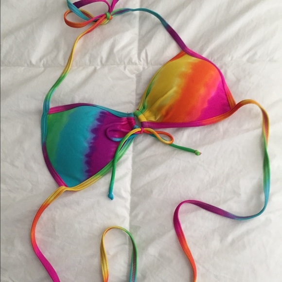 Body Glove Other - Tie dye bathingsuit top