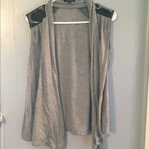 Loose vest