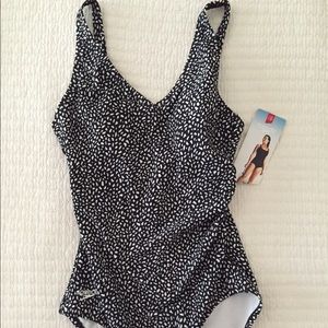 Speedo NWT one piece swimsuit