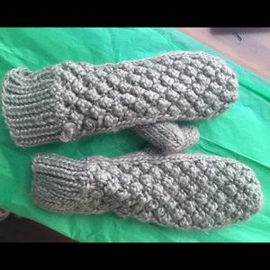 H&M Cozy Mittens - Tan