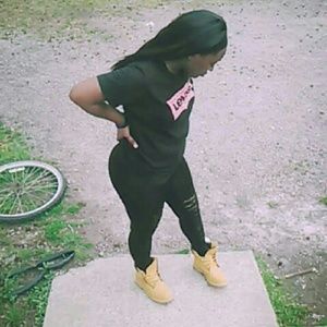 Meet your Posher, Jasmine