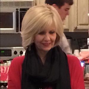 Meet your Posher, Linda