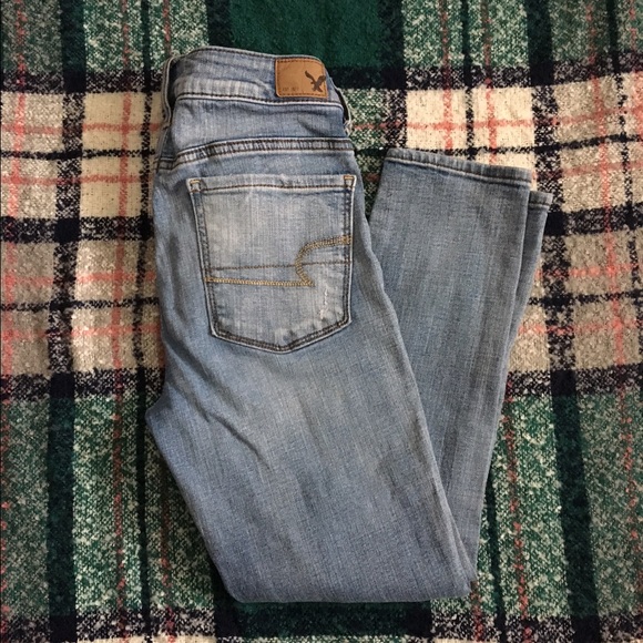 AE hi-rise crop destroyed jeans