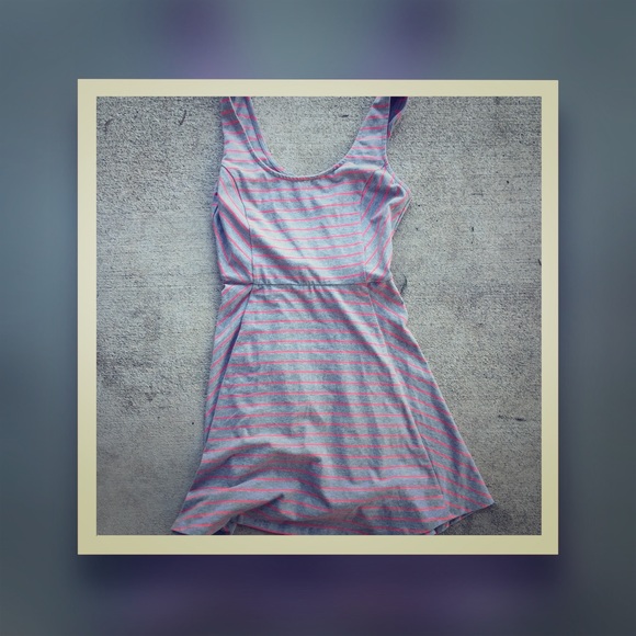 Last day! Make an offer! Or bundle! Dress + belt