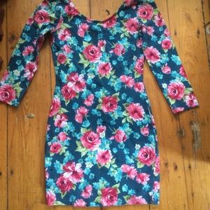 Beautiful forever 21 floral dress- Small