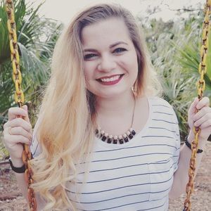 Meet your Posher, Taylor