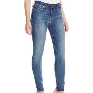 Joe's Jeans Cool Off Petite Skinny in Lyndi