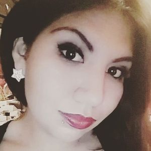 Meet your Posher, Veronica