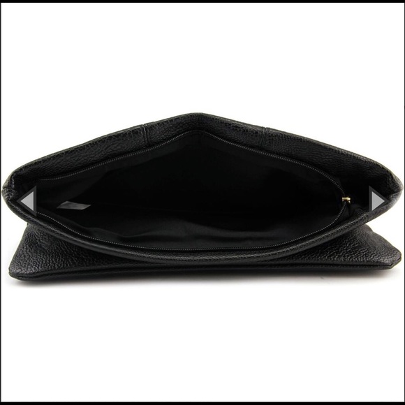 🚨SOLD🚨BEAUTIFUL Steve Madden Studded Clutch💕 - Picture 2 of 4