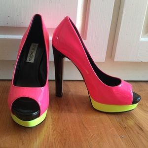 Steve Madden Peep Toe Pumps