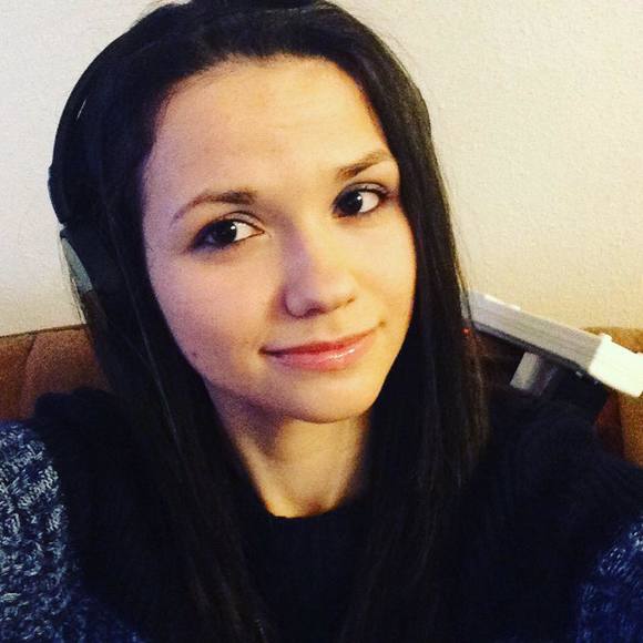 Meet your Posher, Yuliya
