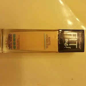 FIT ME Foundation Natural Ivory
