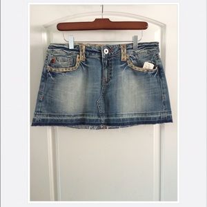 Embellished jean skirt