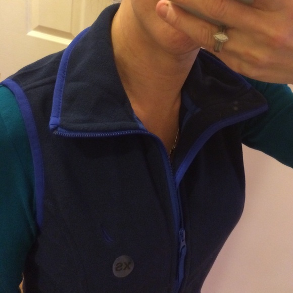 Nautical BNWT fleece vest zip up with pockets. - Picture 3 of 4