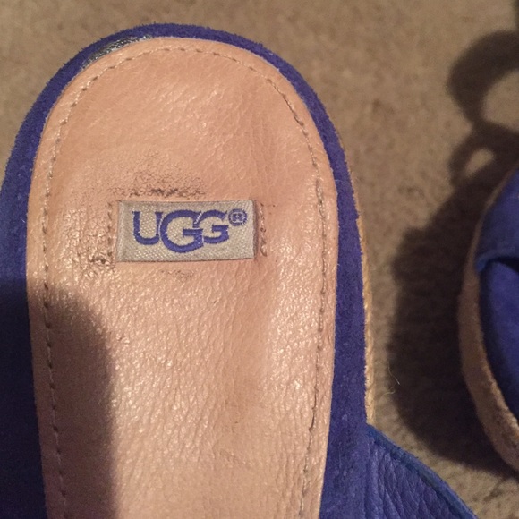 Shoes - Picture 3 of 4