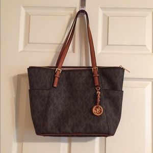 Michael Kors jet set purse!