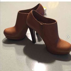 Steve Maddan Ankle boots..