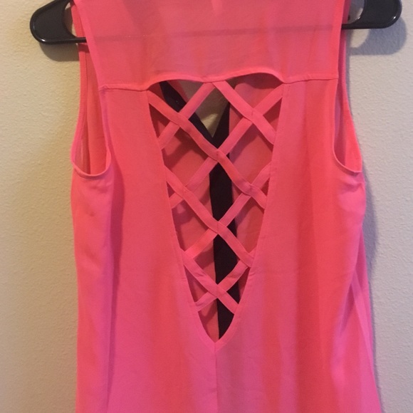 Button up top - Picture 2 of 2