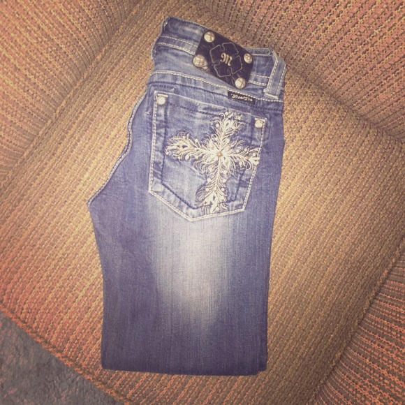 Miss Me Capris - Picture 1 of 4